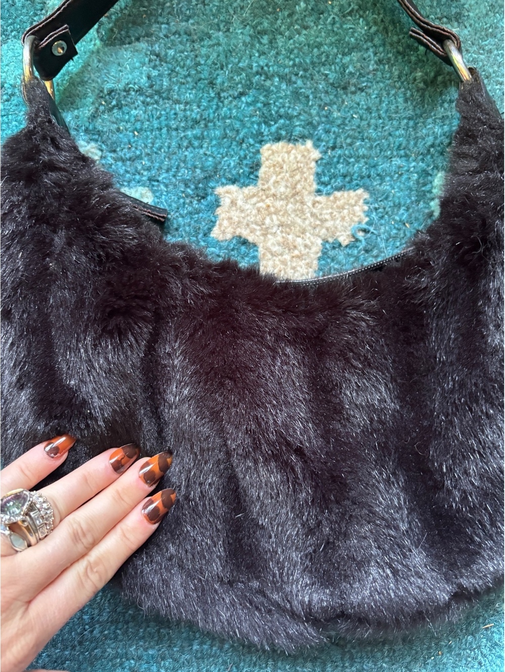 Y2K black faux fur bag - Picture 2 of 4